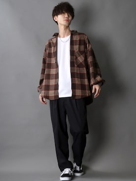 「SITRY（シトリー）のloose tapered tuck wide Pants/ルーズ テーパード タック ワイドパンツ（スラックス）」を使った、SITRYさん（メンズ・178cm）の秋コーディネート