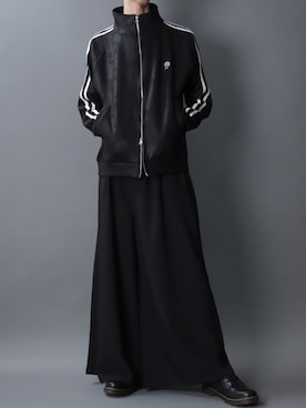 「アイテム（ジャージ）」を使った、SITRYさん（メンズ・181cm）の冬コーディネート