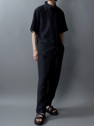 「SITRY(シトリー)のCool Linen Blend Shirt & Tapered Trousers/セットアップ 2点セット オーバーサイズ 接触冷感 麻混 シャツ&テーパードパンツ 上下セット(セットアップ)」を使った、SITRYさん(メンズ・181cm)の春コーディネート