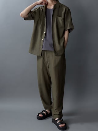 「SITRY(シトリー)のCool Linen Blend Shirt & Tapered Trousers/セットアップ 2点セット オーバーサイズ 接触冷感 麻混 シャツ&テーパードパンツ 上下セット(セットアップ)」を使った、SITRYさん(メンズ・181cm)の春コーディネート