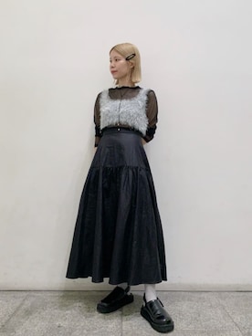 「フェザー」｜「アイテム（スカート）」を使った、N. STAFFさん（レディース・156cm）の秋コーディネート