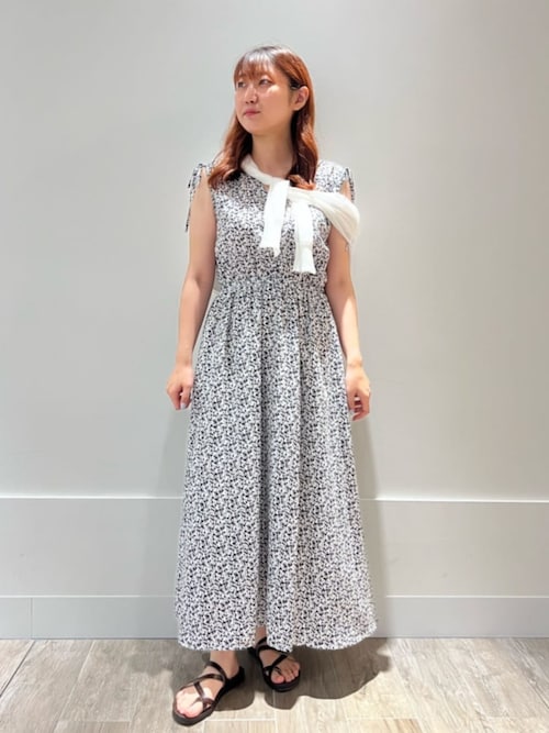 セール】シアーVネックフォルムカーディガン（カーディガン