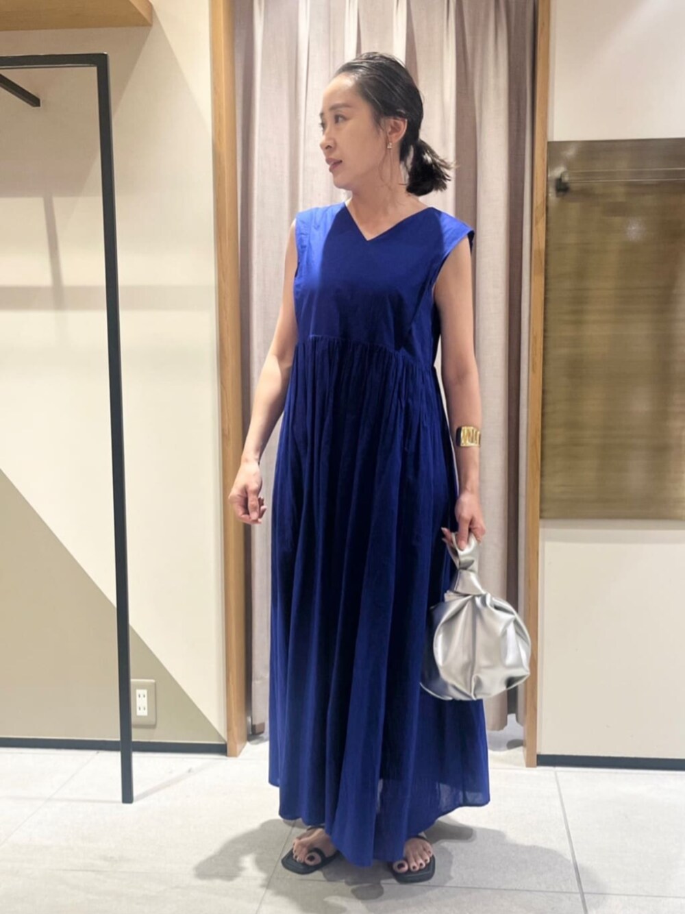 N.NBB コットンボイルVネックボリュームワンピース ブラック M N.NBB コットンボイルVネックボリュームワンピース ブラック M