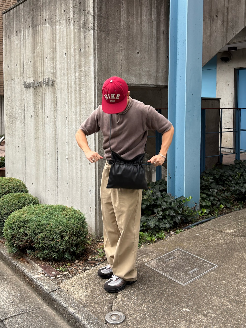 Hender Scheme（エンダースキーマ）の「cow red cross bag small