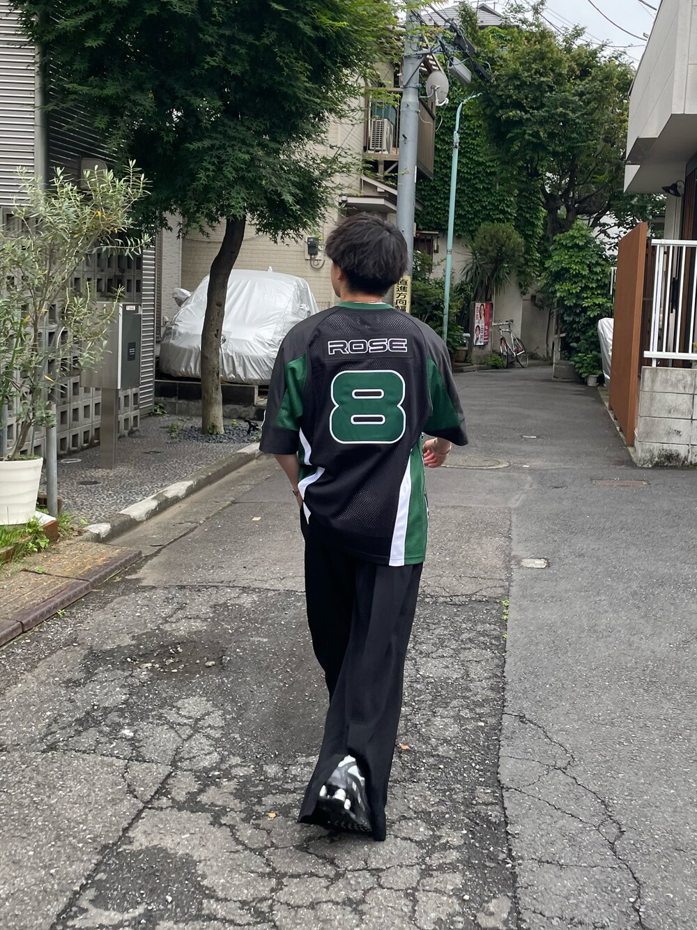 Supreme のジャージ（グリーン系）を使った人気ファッション
