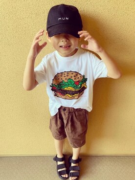 「Ampersand（アンパサンド）のアイテム（サンダル）」を使った、ゆうき◡̈⋆さん（キッズ・110cm）の春コーディネート