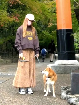 「ロングヘア」｜「アイテム（キャップ）」を使った、kikka さん（レディース・153cm）の秋コーディネート