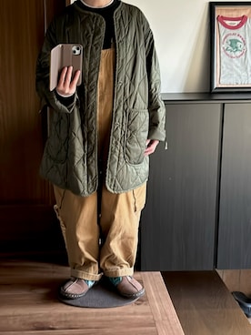 「アイテム（ミリタリージャケット）」を使った、善さん（レディース・152cm）の冬コーディネート