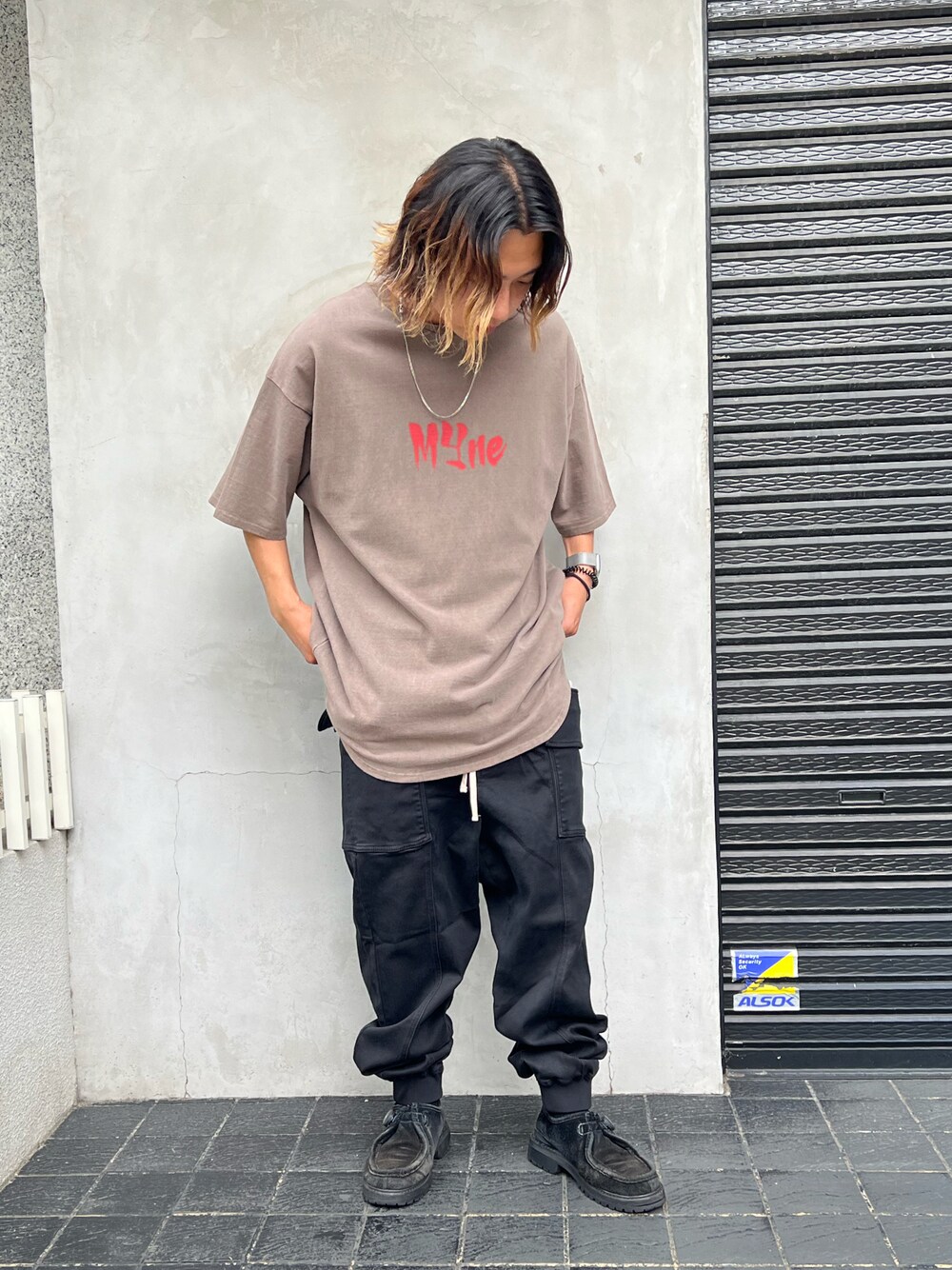 「ビッグシルエット、カジュアル、ラフ、ビッグT、ストリートコーデ、いいね、save、フォローお願いします🤑、夏だ！Tシャツ着よう！、真夏のアクティブスタイル」｜「DANKE SCHONのDankeSchon/ダンケシェーン/TCBLK GARDENER PANTS（その他パンツ、ブラック系）」を使った、keitaさん（メンズ・170cm）の夏コーディネートの1枚目の写真
