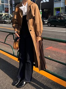 Ameri　BALLOON SLEEVE PLEATS TRENCH Ameri（アメリ）の「BALLOON SLEEVE PLEATS TRENCH（トレンチ