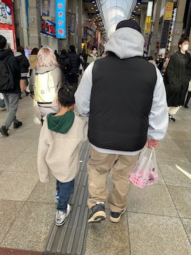 「アイテム（ダウンベスト）」を使った、AИDYさん（メンズ・165cm）の冬コーディネート