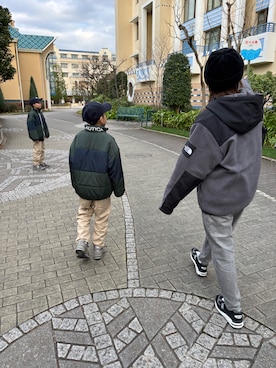 「BEAMS（ビームス）のアイテム（パンツ）」を使った、AИDYさん（レディース・161cm）の冬コーディネート