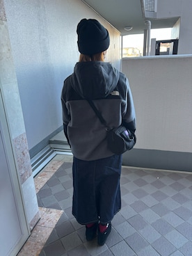 「アイテム（デニムスカート）」を使った、AИDYさん（レディース・161cm）の冬コーディネート