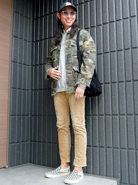 「アイテム（スリッポン）」を使った、𝕄𝔸𝕊𝔸さん（メンズ・174cm）の秋コーディネート