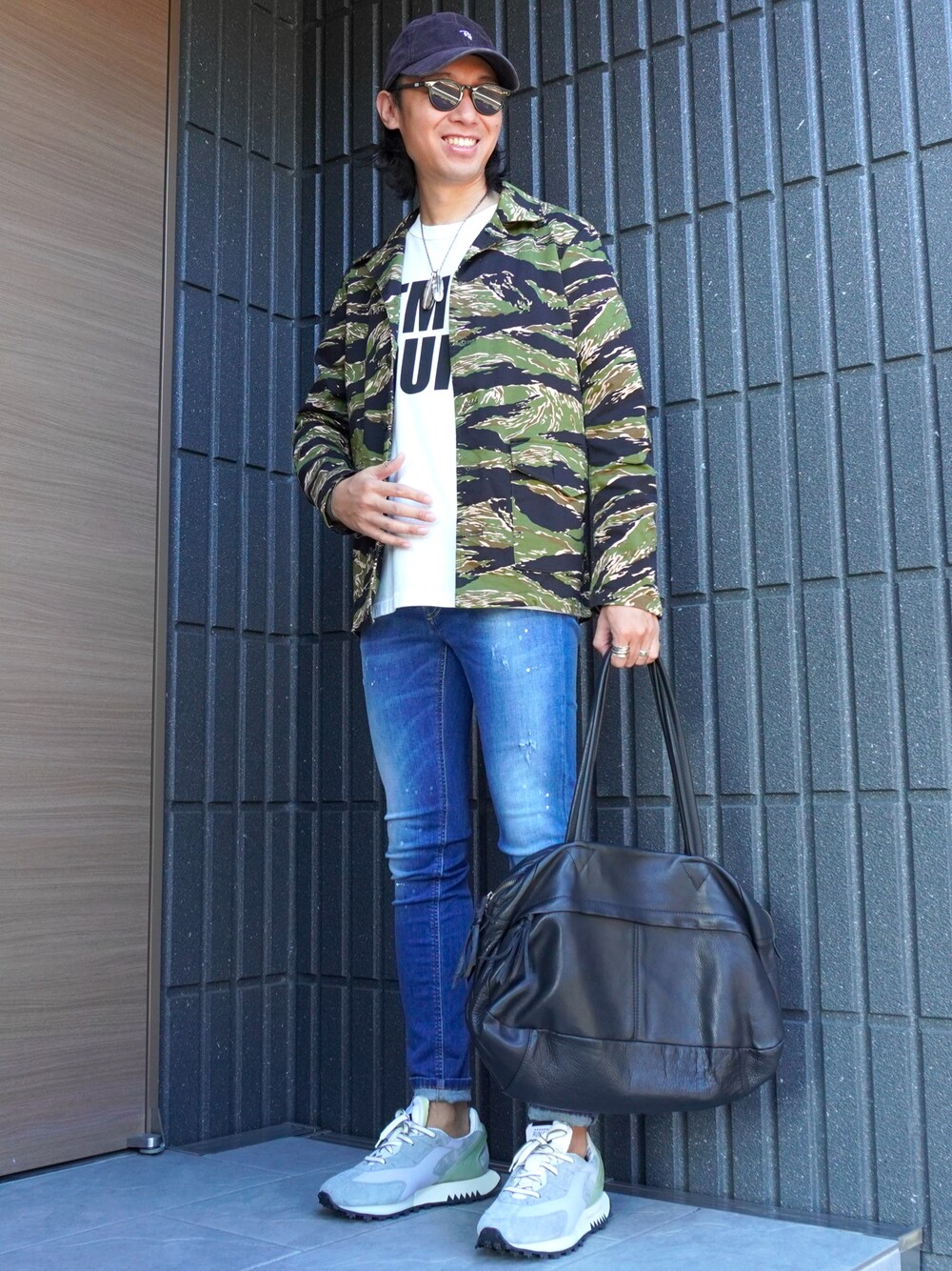 「鎌倉、秋コーデ、ootd、outfit、ミリタリー、サーフ、デニム、ボストンバッグ」｜「Ron Hermanのアイテム（キャップ、ブラック系）」を使った、𝕄𝔸𝕊𝔸さん（メンズ・174cm）の秋コーディネートの1枚目の写真