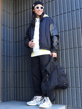 「off white（オフホワイト）のアイテム」を使った、𝕄𝔸𝕊𝔸さん（メンズ・174cm）の冬コーディネート