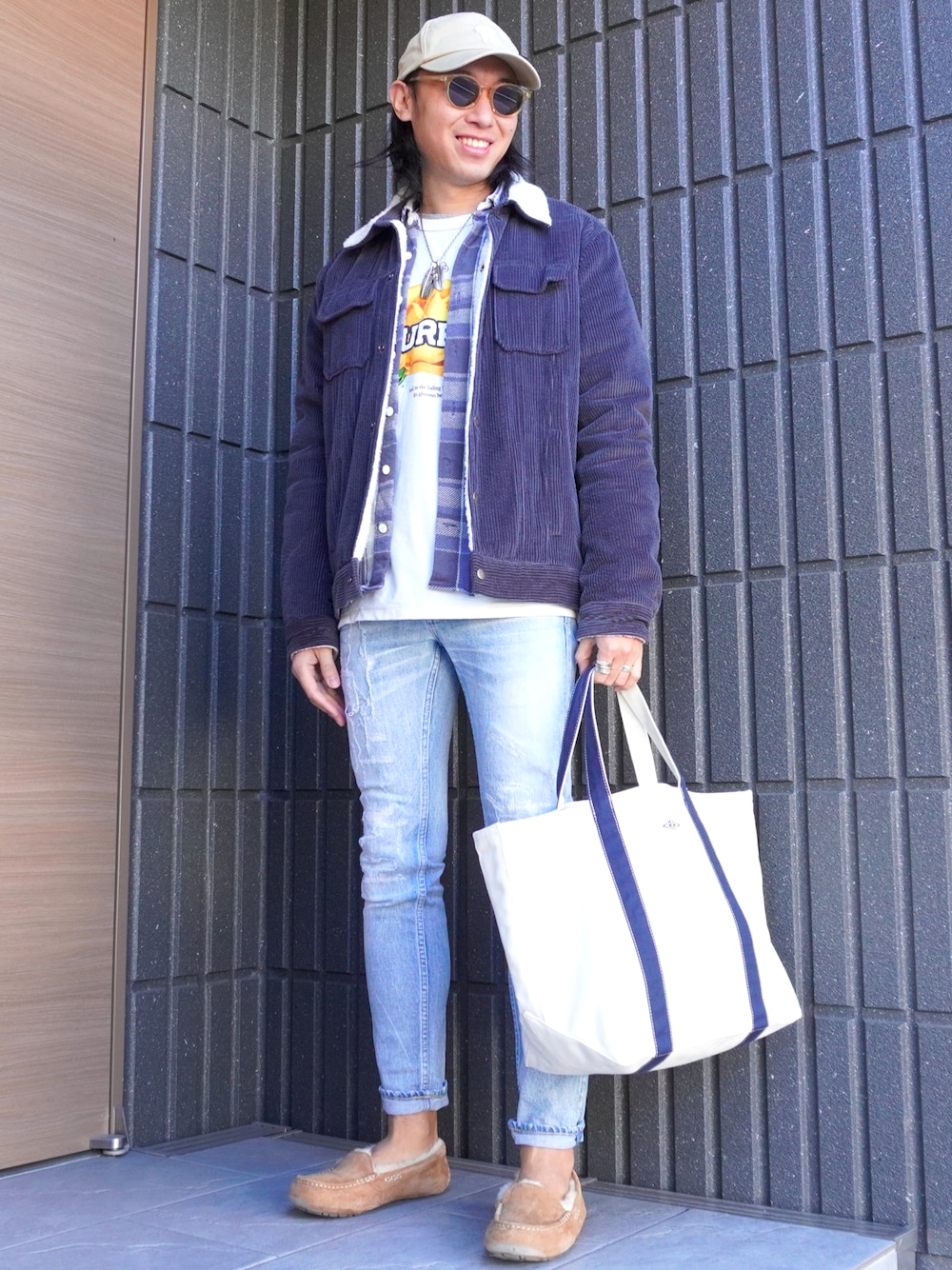 「鎌倉、ootd、outfit、冬コーデ、サーフ、ボアジャケット、ネルシャツ、デニム、おしゃれさんと繋がりたい」｜「RHC Ron Hermanのアイテム（キャップ、ベージュ系）」を使った、𝕄𝔸𝕊𝔸さん（メンズ・174cm）の冬コーディネートの1枚目の写真