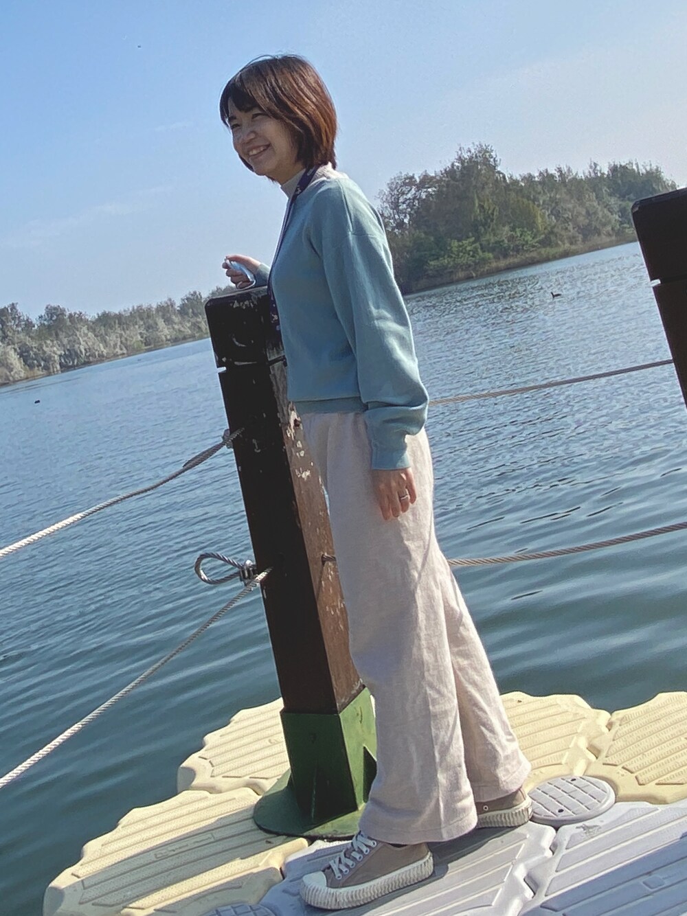 「OPAQUE.CLIPのアイテム（トップス、ブルー系）」を使った、彤仔さん（レディース・155cm）の冬コーディネートの1枚目の写真