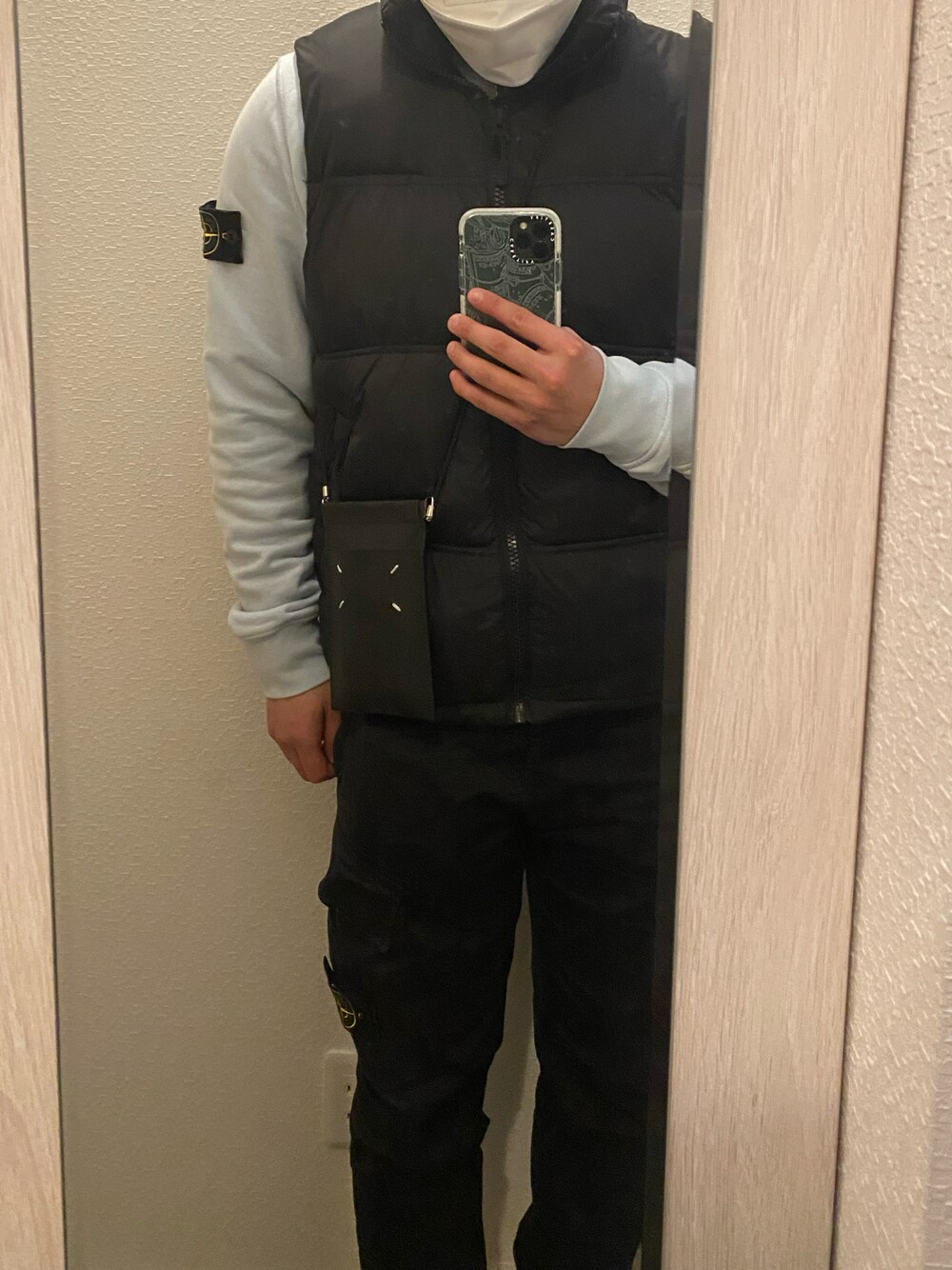 「ストーンアイランド、stoneisland」｜「STONE ISLANDのアイテム（ジャージ、ブルー系）」を使った、GAIさん（メンズ・172cm）の冬コーディネートの1枚目の写真