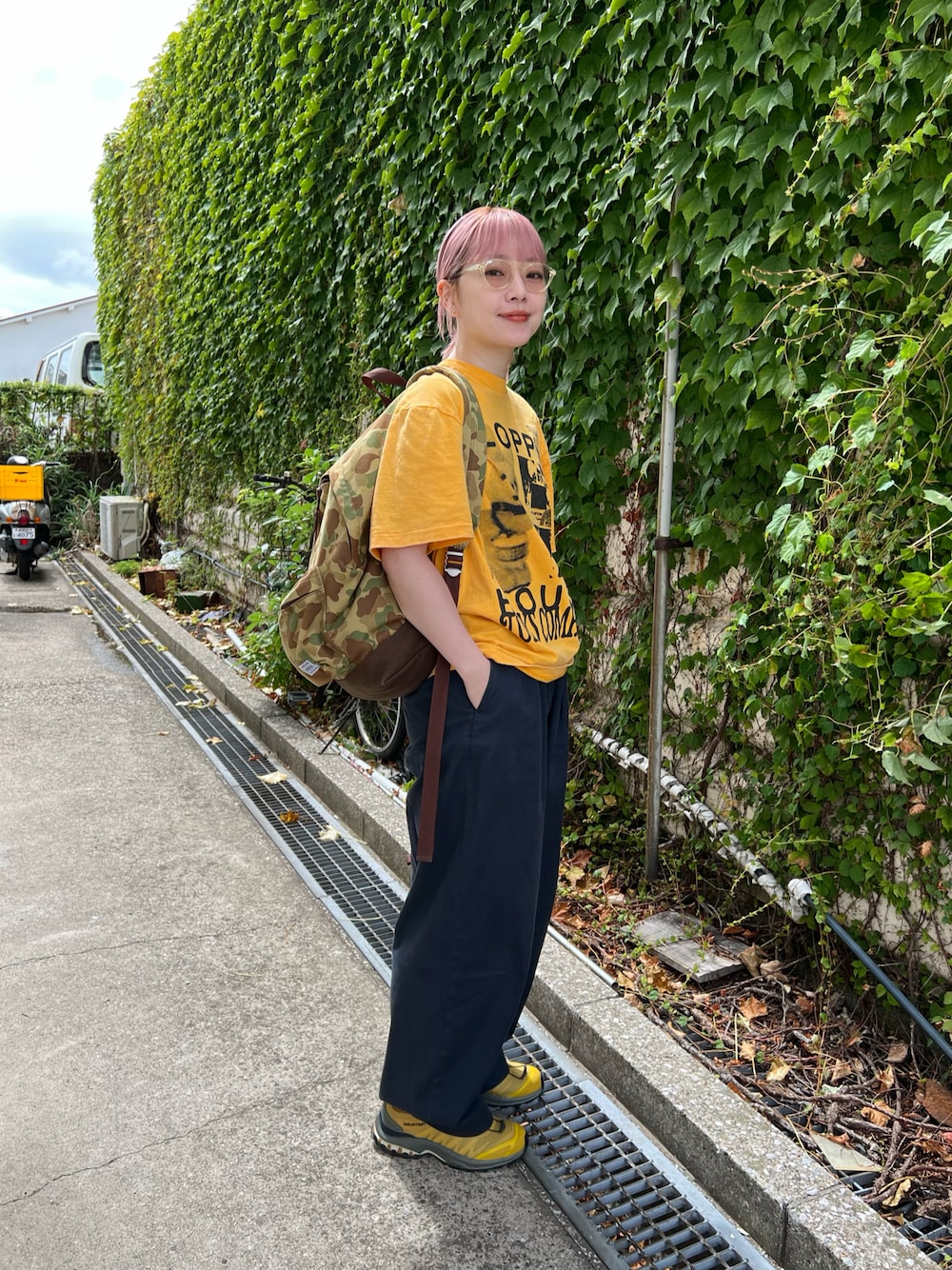 6（ロク）の「＜6(ROKU)＞タック パンツ ネイビー（スラックス）」 - WEAR