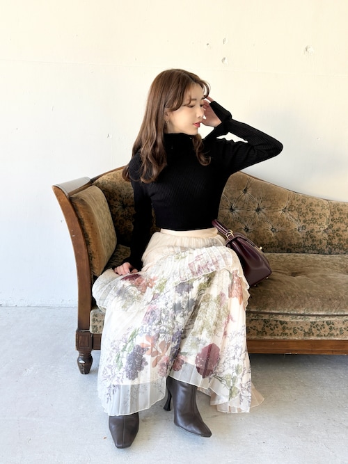 UND DARIA TIERED PLEATS SKIRT AMERI アメリヴ Ameri（アメリ）の「UND DARIA TIERED PLEATS SKIRT（スカート