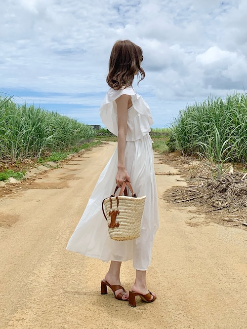 清水夏姫さんのコーディネート
