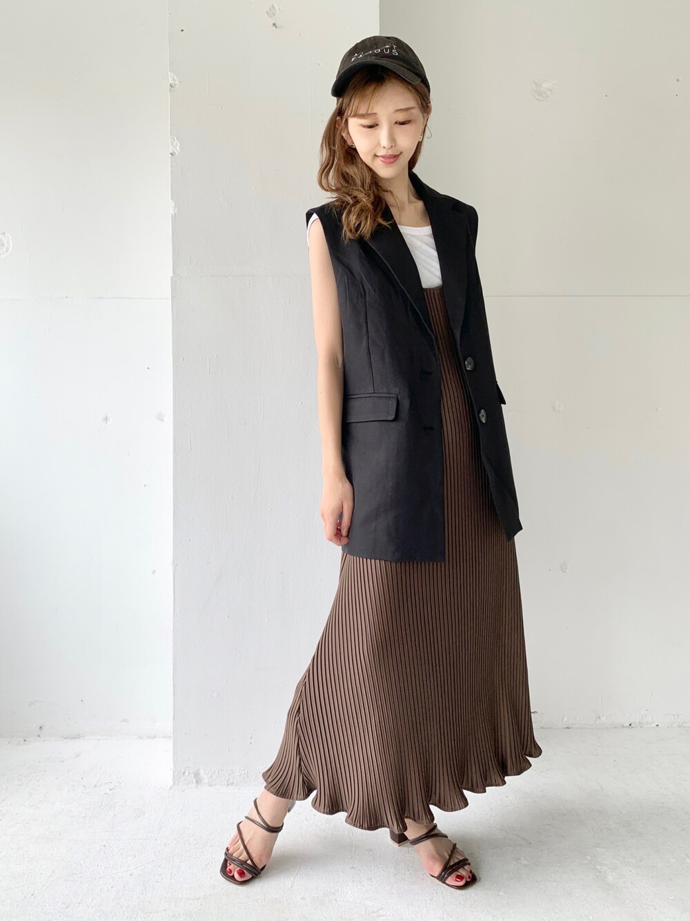 バックドレープジャケットとバックスリットパンツセット Amazon.co.jp: GRLバックスリットジレXハイウエストショート