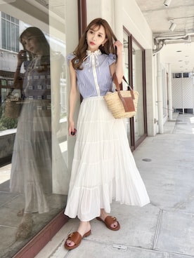 「LOEWE（ロエベ）のアイテム」を使った、清水夏姫さん（レディース・160cm）の夏コーディネート
