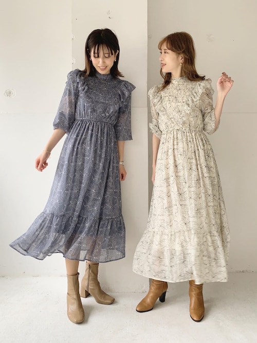 GRL（グレイル）の「花柄フリルシャーリングワンピース（ワンピース