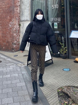 「FENDI（フェンディ）のアイテム（パンツ）」を使った、ayanoさん（レディース・163cm）の冬コーディネート