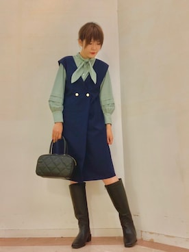 「Te chichi TERRASSE（テチチテラス）のアイテム（ジャンパースカート）」を使った、Mayuさん（レディース・168cm）の秋コーディネート