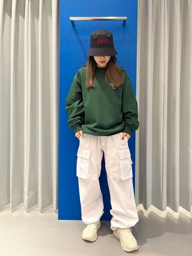 「WHITELAND（ホワイトランド）のアイテム（スウェット）」を使った、YU-KA OZAWAさん（レディース・153cm）の春コーディネート