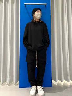 「Palm Angels（パームエンジェルス）のPalmAngels/パームエンジェルス/CLASSIC LOGO OVER T LS/クラシックロゴオーバーロングスリーブTシャツ（Tシャツ/カットソー、ブラック系）」を使った、YU-KA OZAWAさん（レディース・153cm）の冬コーディネート