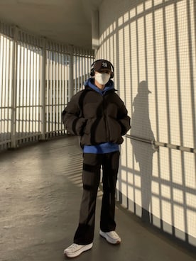 「FEKETE（フェケテ）のアイテム」を使った、kazukiさん（メンズ・160cm）の冬コーディネート