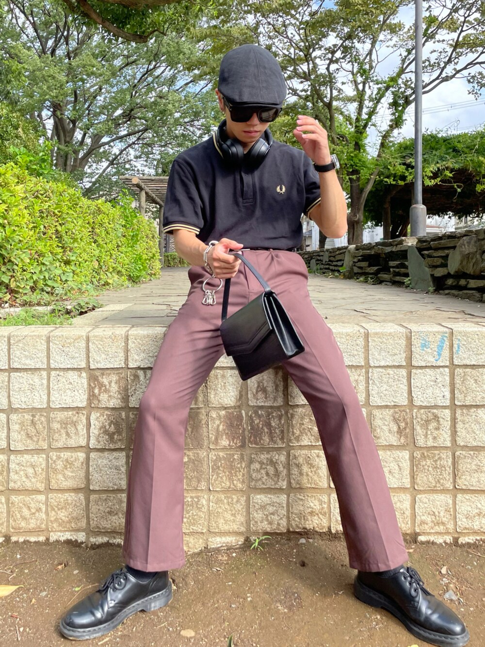 「夏、フレアパンツ、古着、ハンチング、フレッドペリー、ポロシャツ」｜「Dr. Martensのアイテム（ドレスシューズ、ブラック系）」を使った、kazukiさん（メンズ・160cm）の夏コーディネートの1枚目の写真
