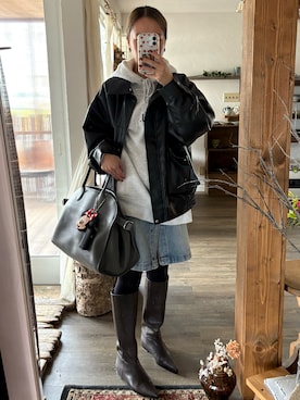 「アイテム（ボストンバッグ、グレー系）」を使った、Rerinaさん（レディース・162cm）の秋コーディネート