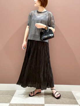 スカート グレー系 を使った プリーツスカート の人気ファッションコーディネート Wear