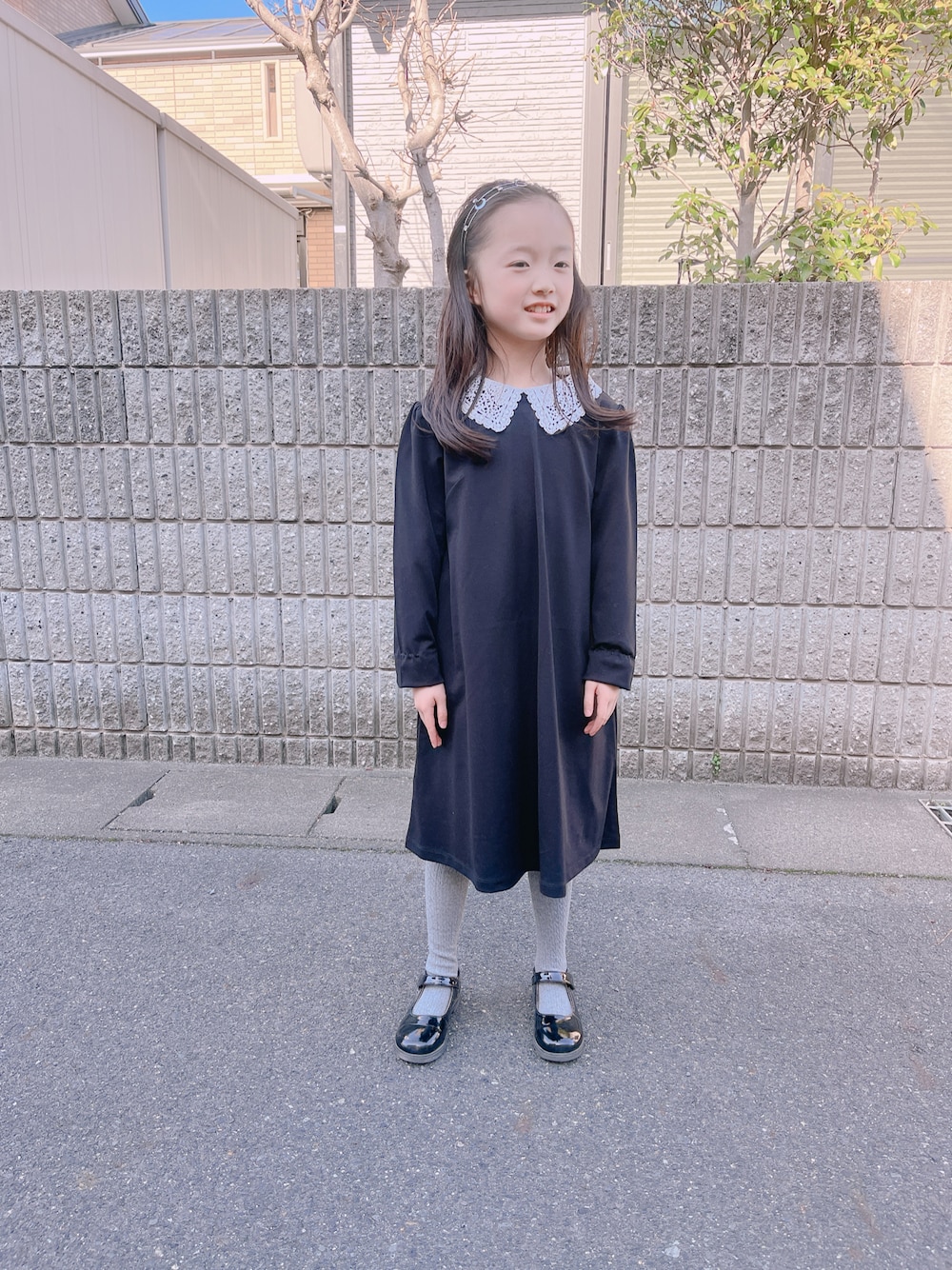 「ピアノの発表会、きれいめコーディネート、こどもコーデ、子供コーデ、フォーマル、子供フォーマル」｜「COMME CA ISMのレース襟付き　ワンピース(100-130cm)（ワンピース、ブラック系）」を使った、yukipiさん（レディース・153cm）の冬コーディネートの1枚目の写真