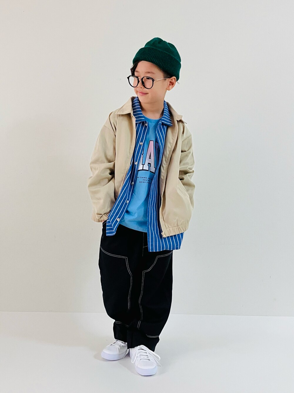 「秋コーデ、秋冬コーデ、pairmanon、ペアマノンhappybag、ペアマノンストリート、カジュアルコーデ、ジュニアコーデ、小学生、めがね、秋冬準備はじめました、秋冬新作、レイヤードスタイル、ジャケットスタイル、カラー×コーデ」｜「PAIRMANON STREETのアイテム（福袋/福箱、ベージュ系）」を使った、syun★さん（キッズ・135cm）の夏コーディネートの1枚目の写真