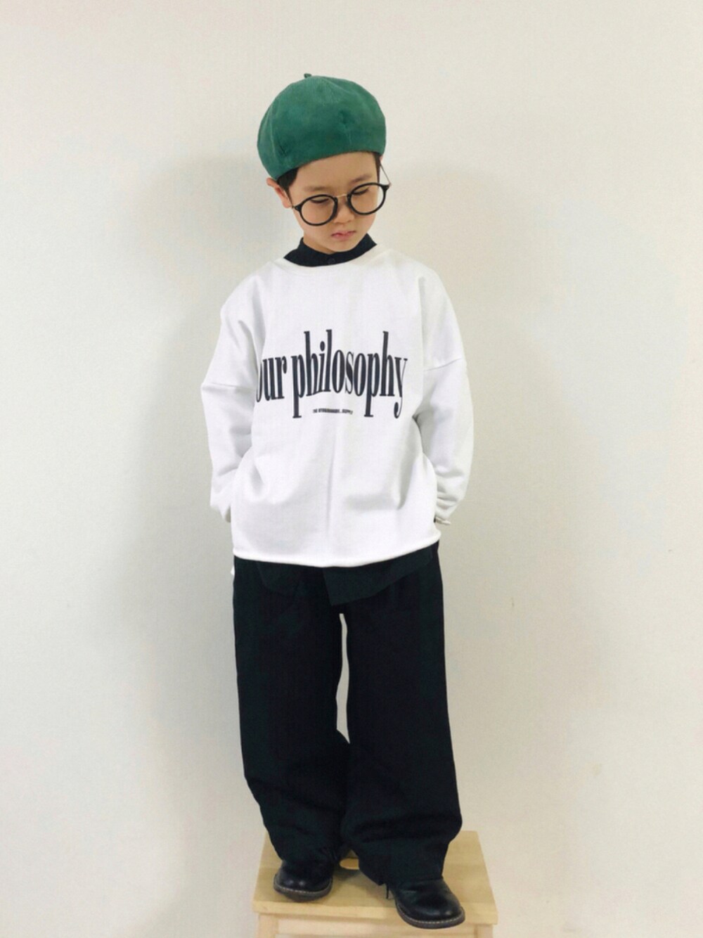 「ベレー帽、スラックス、スウエット、小学生、むすこーで、ピロミメイド、ぴろみちゃんmade、ぴろみさまmade、ピロミメイド改めpinoco❤️、だから秋服が好き、秋コーデ、秋のトレンド2021」｜「@__pinoco__のアイテム（ハンチング/ベレー帽、グリーン系）」を使った、syun★さん（キッズ・120cm）の秋コーディネートの1枚目の写真