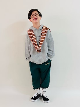 「重ね着ベストシーズン」｜「アイテム（スウェットパンツ）」を使った、syun★さん（キッズ・135cm）の秋コーディネート