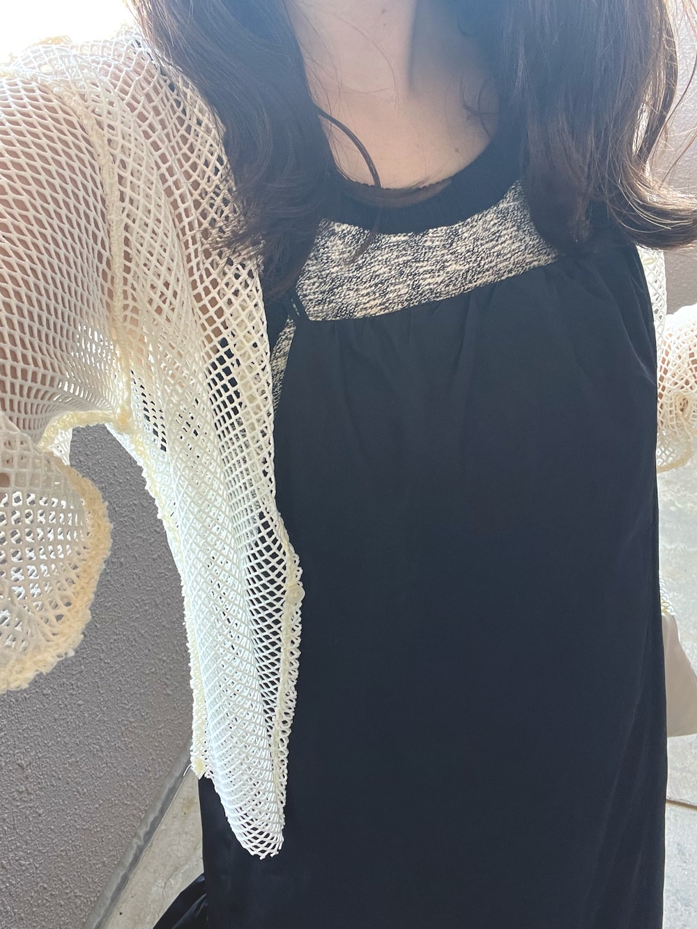 「Kastane、お出かけコーデ、夏、今日のコーデ、大人かわいい、ブラック、骨格ウェーブ、低身長コーデ、いいね、save、フォローお願いします🤑、夏コーデ、ワンピーススタイル、ロングワンピース、ショート丈トップス」｜「Kastaneのパイピングニットタンク（タンクトップ、ブラック系）」を使った、𝐒𝐡𝐢𝐡𝐨さん（レディース・150cm）の夏コーディネートの1枚目の写真