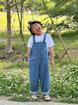 「古着のアイテム（Tシャツ/カットソー、ホワイト系）」を使った、utaさん（キッズ・110cm）の春コーディネート