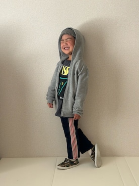 「Cienta（シエンタ）のアイテム（シューズ）」を使った、utaさん（キッズ・110cm）の春コーディネート