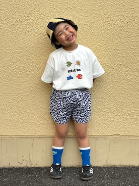 「morniのアイテム（Tシャツ/カットソー、ホワイト系）」を使った、utaさん（キッズ・110cm）の夏コーディネート