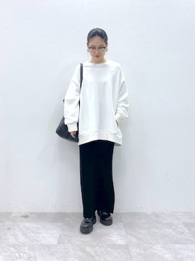 「アイテム（スウェット）」を使った、Sakinaさん（レディース・162cm・20代）の秋コーディネート