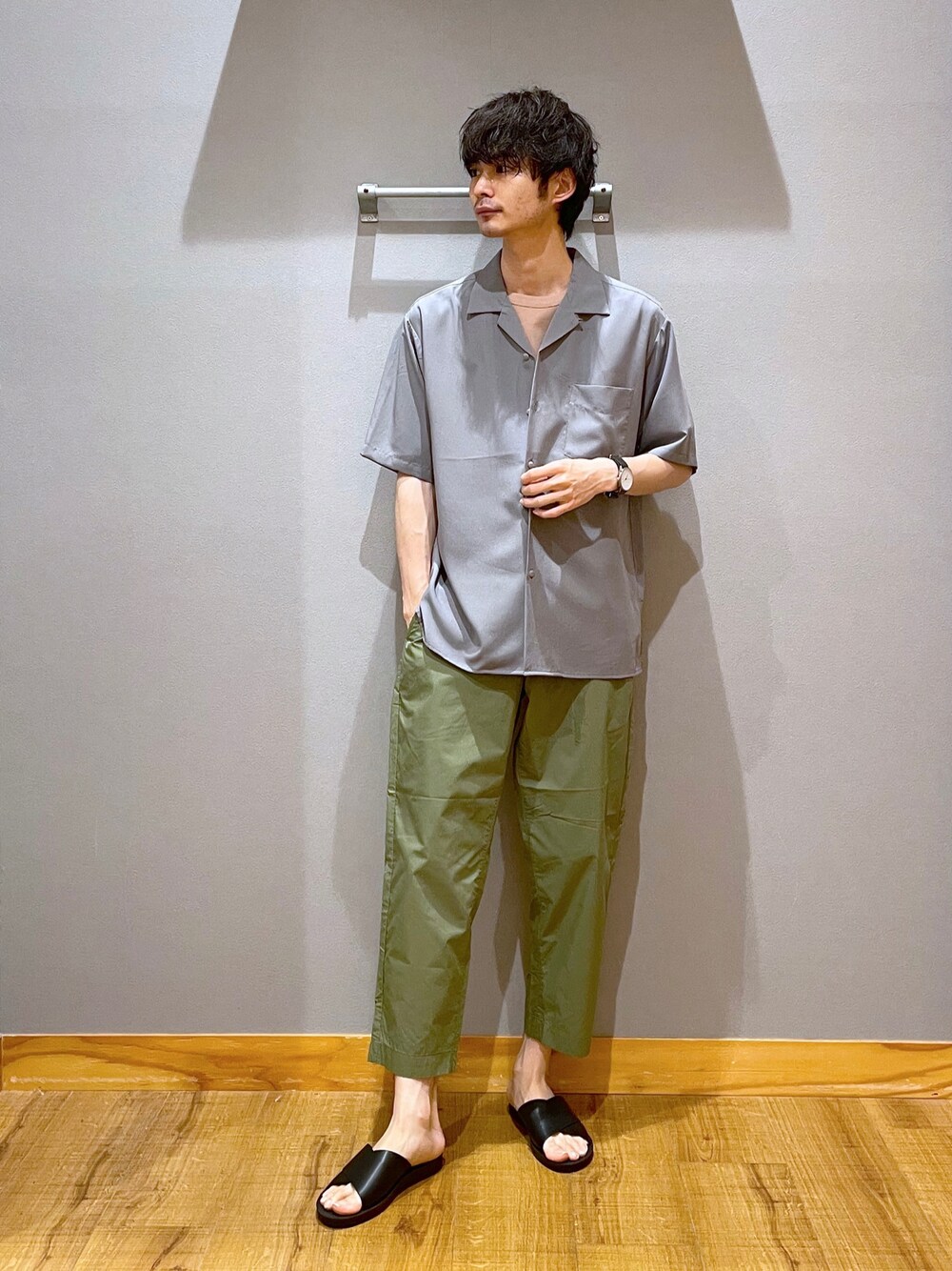 カイテキオープンカラーシャツ半袖/255749を使った人気ファッション