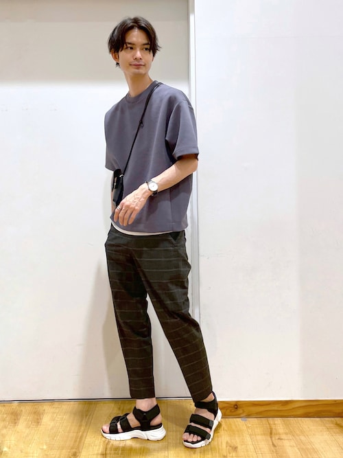 Global Work マークイズみなとみらいたかひろさんのその他パンツを使ったコーディネート Zozotown