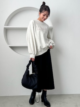 「スリット」｜「アイテム（スウェット）」を使った、wanchanさん（レディース・160cm）の秋コーディネート