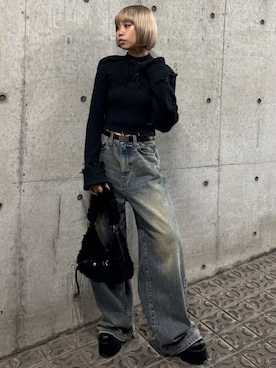 「EMODA（エモダ）のアイテム（デニムパンツ）」を使った、小宮山真代さん（レディース・156cm）の秋コーディネート